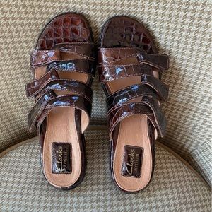 Clarks Artisan brown sandal SIZE 7-1/2 M